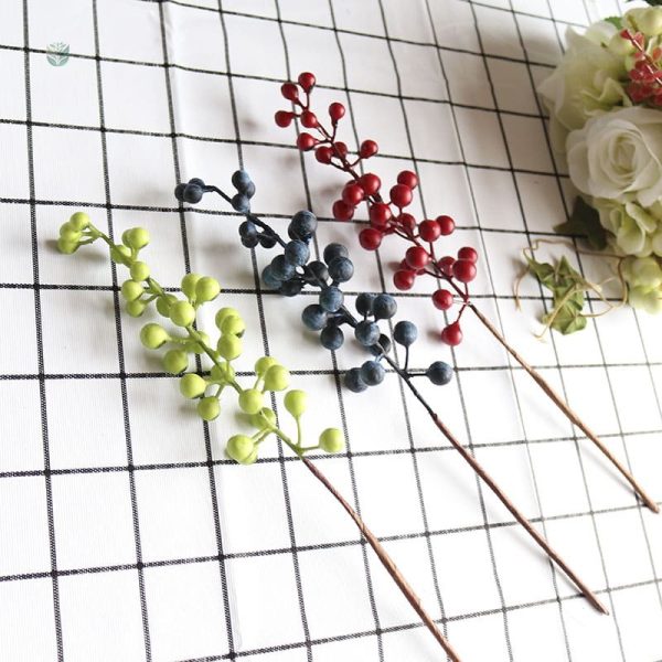 Branches de baies pour ajouter une touche de couleur
