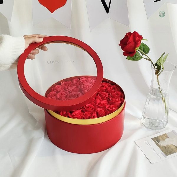Boîte artisanale avec roses