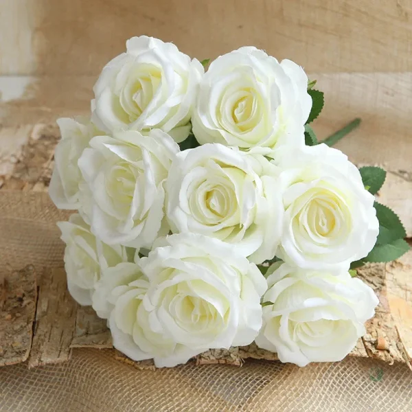 Roses artificielles élégantes en bouquet de 10