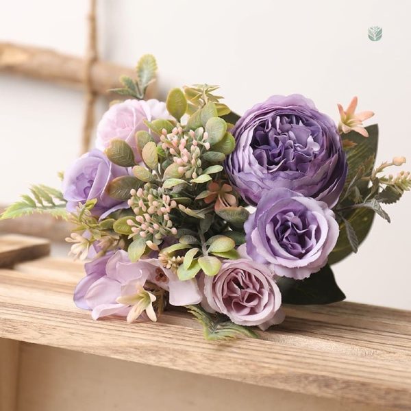 Bouquet de fleurs modernes en matériaux synthétiques