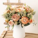 Composition florale en fleurs artificielles pour intérieur