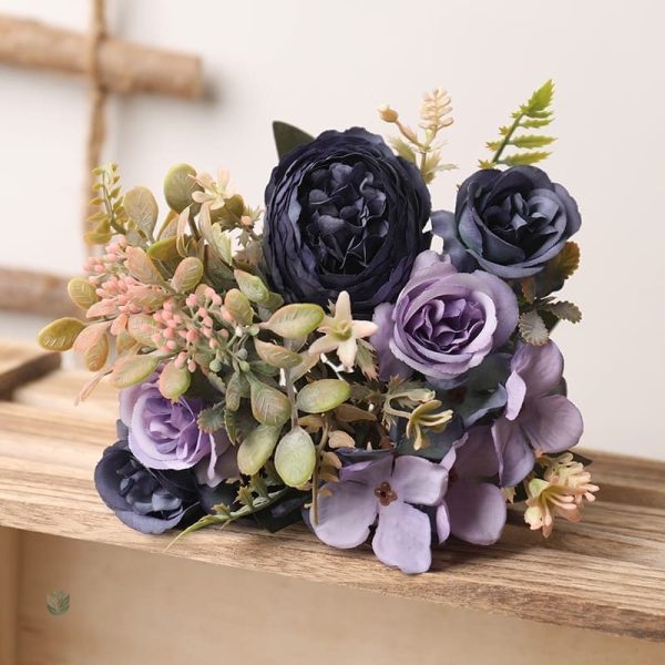 Bouquet tendance en fleurs artificielles pour la maison