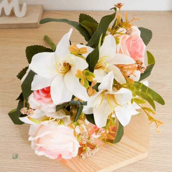 Composition florale artificielle pour événements