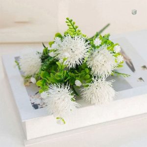 Arrangement floral de pissenlits pour embellir votre espace