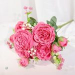 Bouquet élégant de fleurs de pivoine en décoration