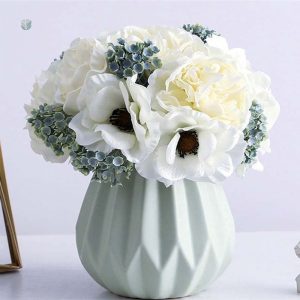 Bouquet de pivoines et anémones artificielles