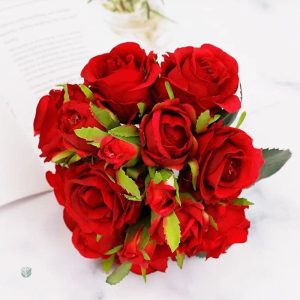 Bouquet de roses blanches pour cérémonie nuptiale