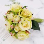 Bouquet de roses rouges pour un mariage passionné