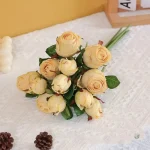 Roses anciennes artificielles, look vintage pour décoration
