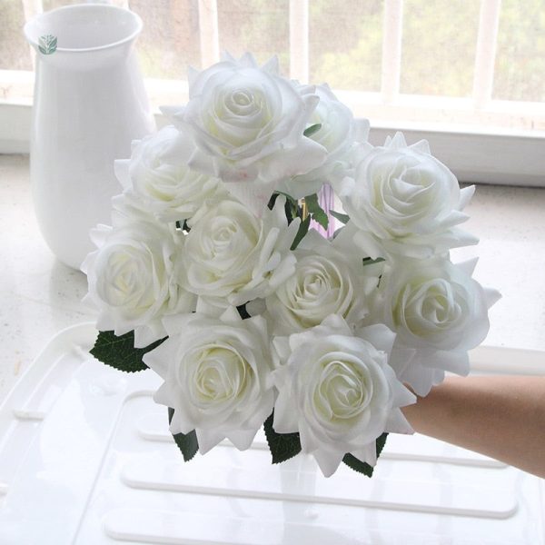 Bouquet de fleurs en soie aux teintes naturelles