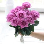 Bouquet de roses faux pour une décoration sans entretien