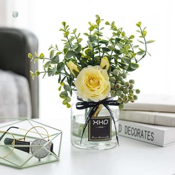 Roses et eucalyptus, bouquet floral intemporel