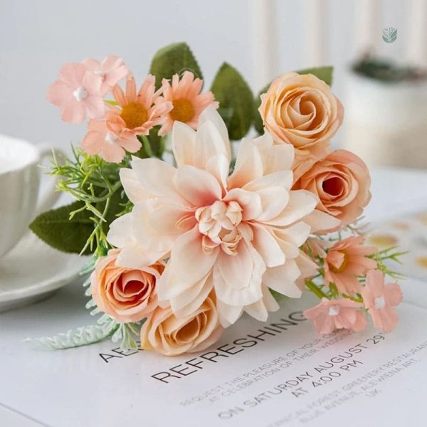 Bouquet moderne de fleurs artificielles tendance