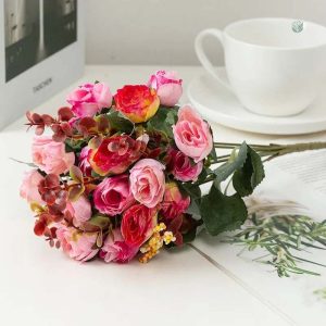 Bouquets décoratifs pour lieux de mémoire, style intemporel
