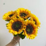 Bouquet élégant de tournesols synthétiques