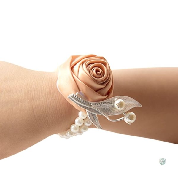 Bracelet de fleurs pour une journée spéciale