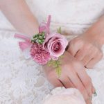 Bijou de mariage avec embellissements floraux