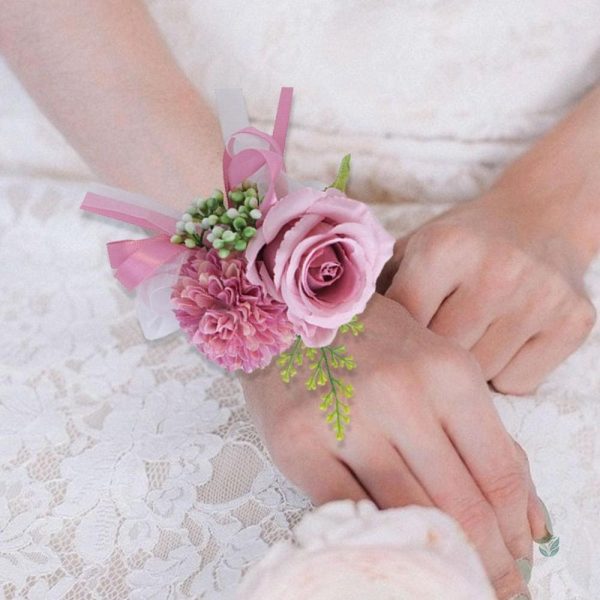 Bijou de mariage avec embellissements floraux