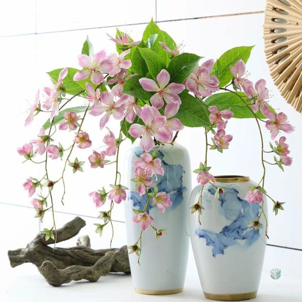 Branche de Jasmin fraîche pour décorations élégantes