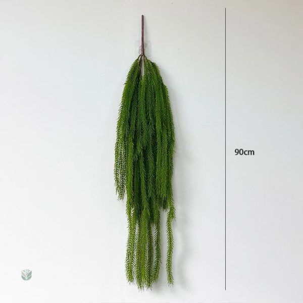 Accessoire déco : branche de pin en version artificielle