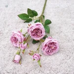 Fleurs roses artificielles, élégance durable