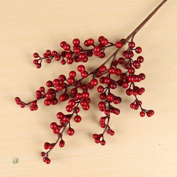 Bouquet de baies rouges artificielles, aspect naturel