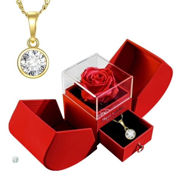 Rose éternelle accompagnée de bijoux