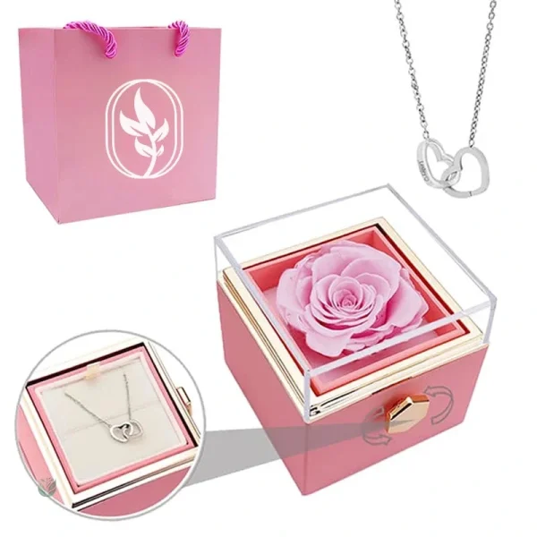 Bijou personnalisé avec rose éternelle