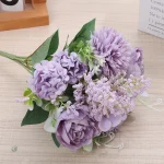 Arrangement de fleurs artificielles pour toutes occasions