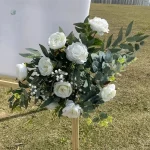 Arrangement floral artificiel idéal pour événements