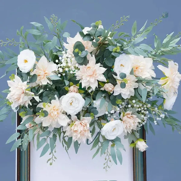 Fleurs fraîches pour embellir votre table de mariage