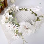 Couronne de Fleurs Blanches élégante et délicate