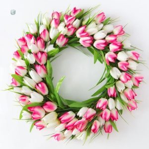 Couronne florale de tulipes colorées pour embellir votre intérieur