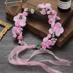 Couronne de fleurs pour cheveux élégante et délicate