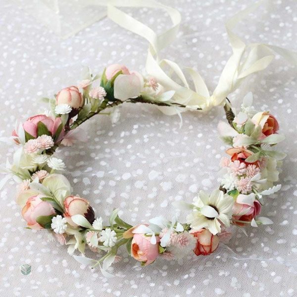 Couronne de fleurs pour coiffure de mariée stylée