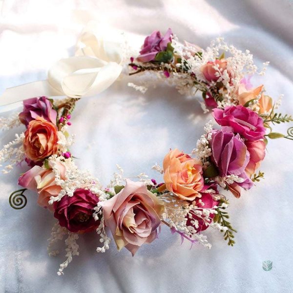 Couronnes de fleurs artisanales pour look nuptial parfait