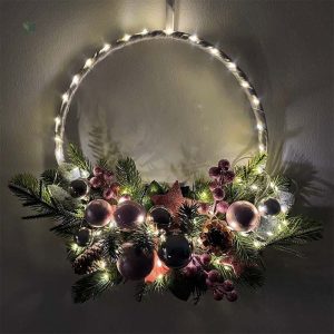 Éclairage d'ambiance avec couronnes lumineuses élégantes