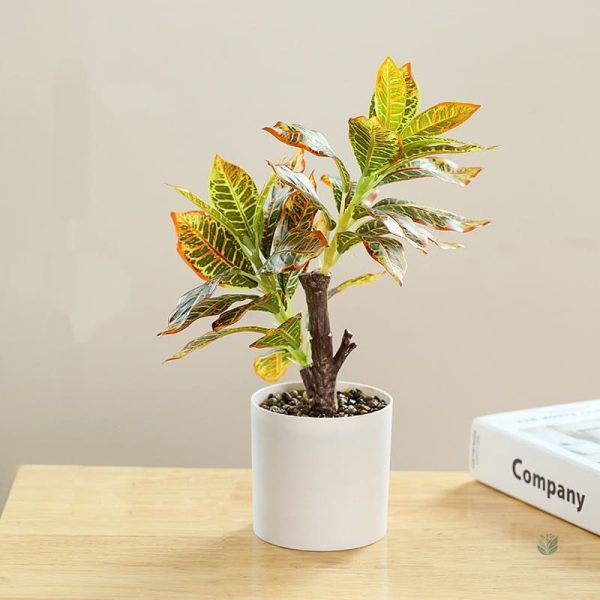 Croton artificiel en pot décoratif pour intérieur