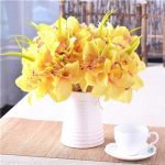 Bouquet de Cymbidium en fleurs artificielles