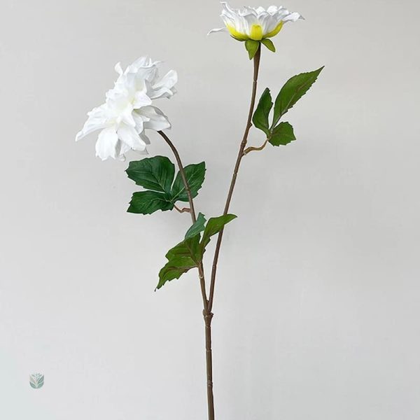 Composition de dahlia artificiel pour un look frais