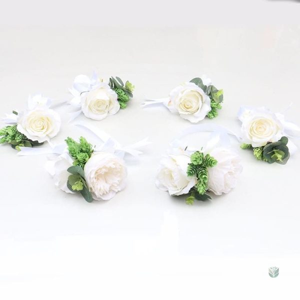 Fleurs décoratives pour voiture de mariage