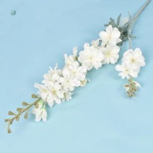 Delphinium pas cher, parfait pour un décor floral durable