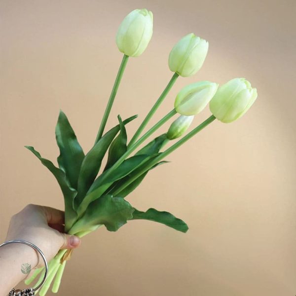 Tulipes décoratives en fleurs artificielles