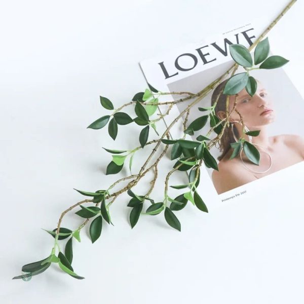 Ficus artificiel, accessoire idéal pour arrangements floraux