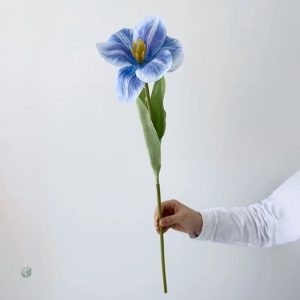 Grosse fleur artificielle, parfaite pour un bouquet durable