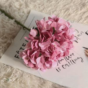 Fleur artificielle hortensia, touche de fraîcheur