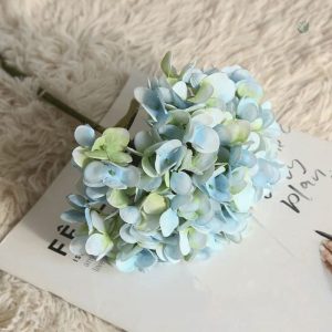 Hortensia faux, ajout floral à votre décoration
