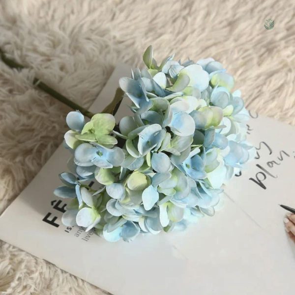 Hortensia faux, ajout floral à votre décoration