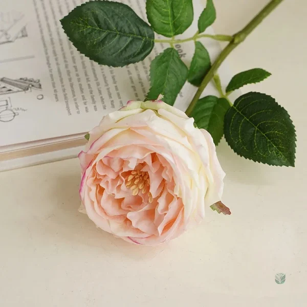Fleur pivoine en soie, idéale pour événements festifs