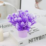 Fleur artificielle violette élégante pour décoration intérieure
